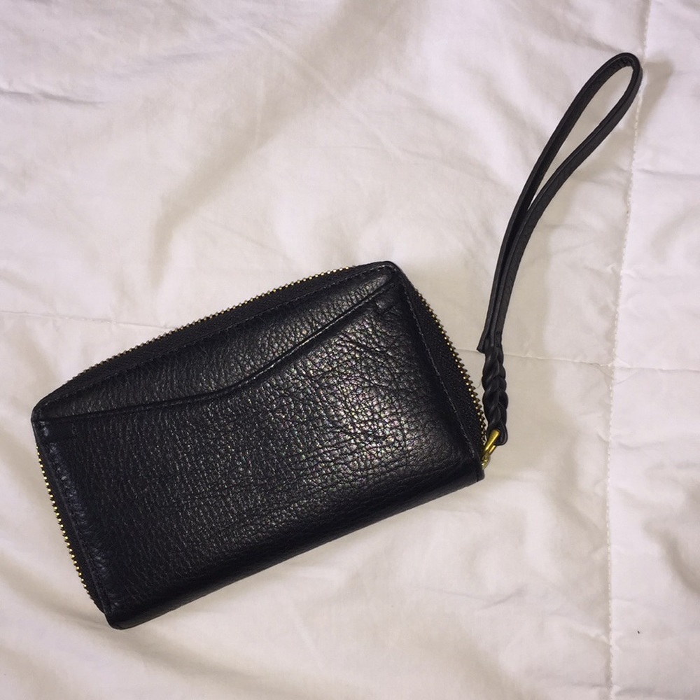 Fossil wallet like new